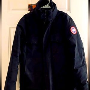 Men’s small slightly used Canada goose coat in great condition